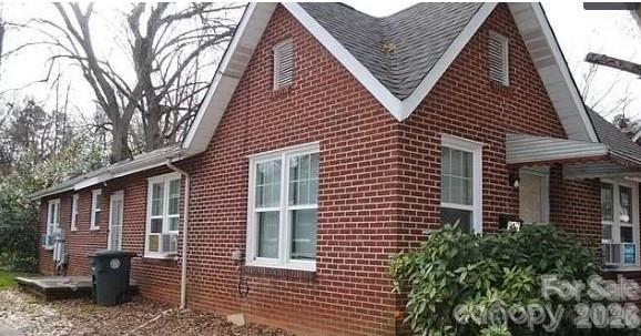 915 N Jackson St., Salisbury, NC 28144