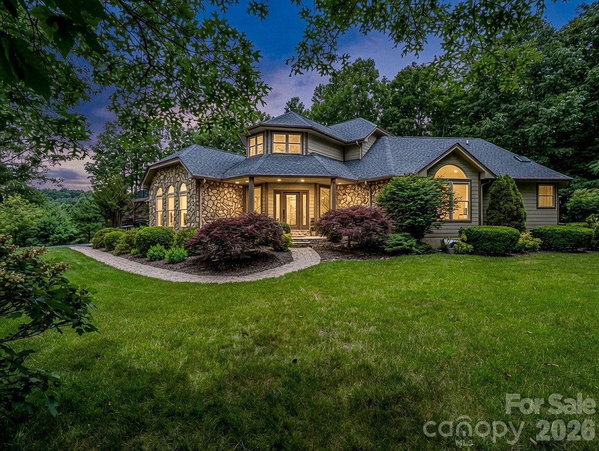 131 Arcadia Falls Way, Black Mountain, NC 28711