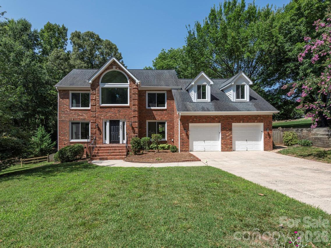 1941 Dugan Dr., Charlotte, NC 28270