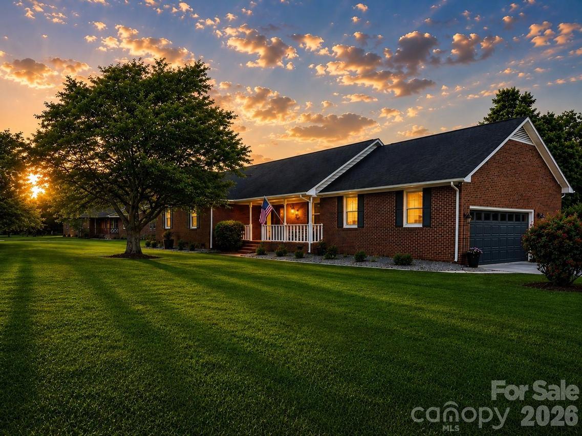 2506 Nancy Ln., Harrisburg, NC 28075