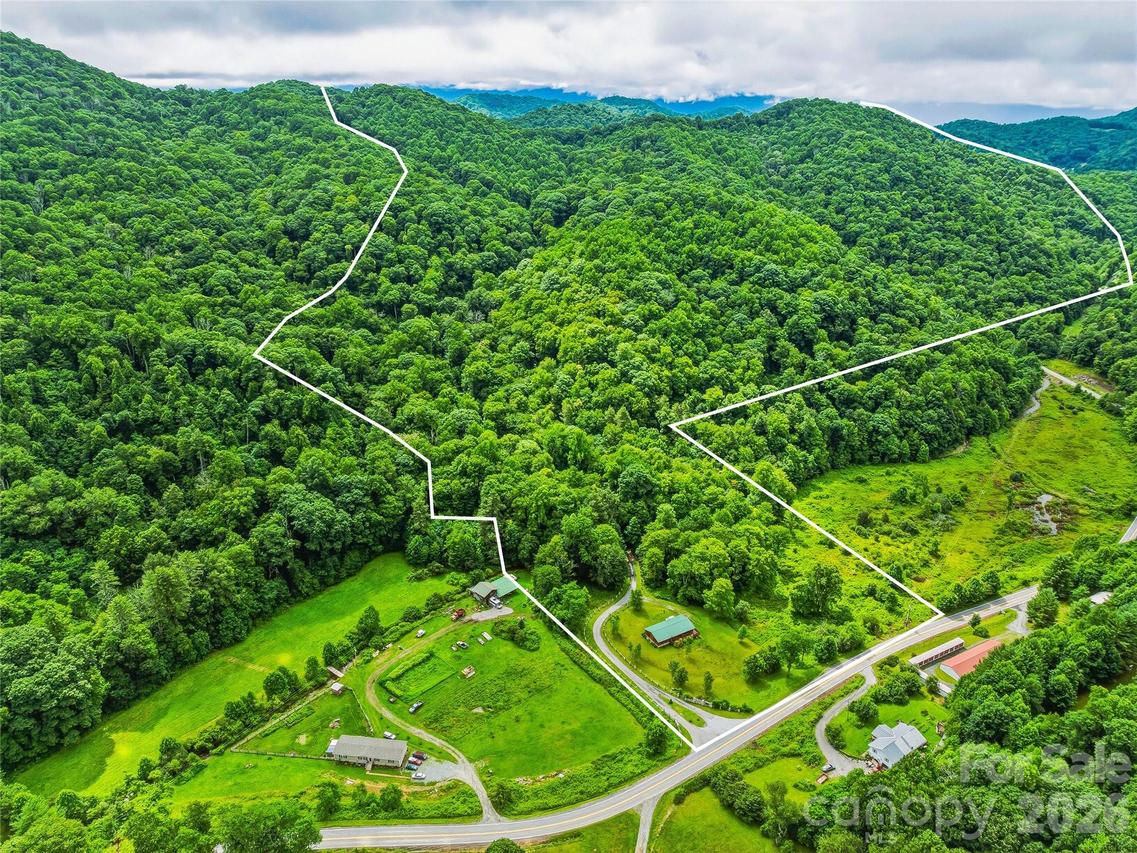 961 Wilson Branch Rd., Mars Hill, NC 28754