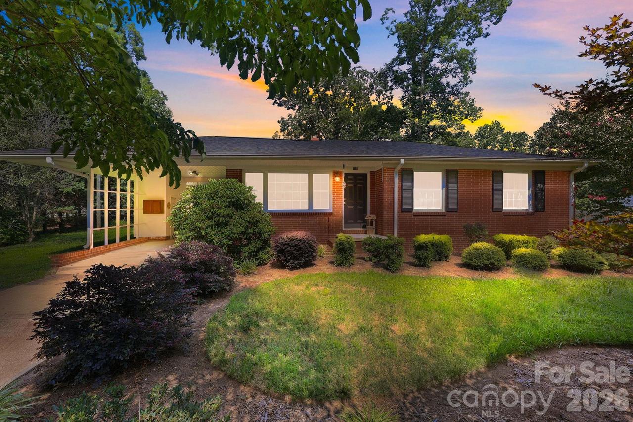 135 Cantiberry Dr., Salisbury, NC 28146
