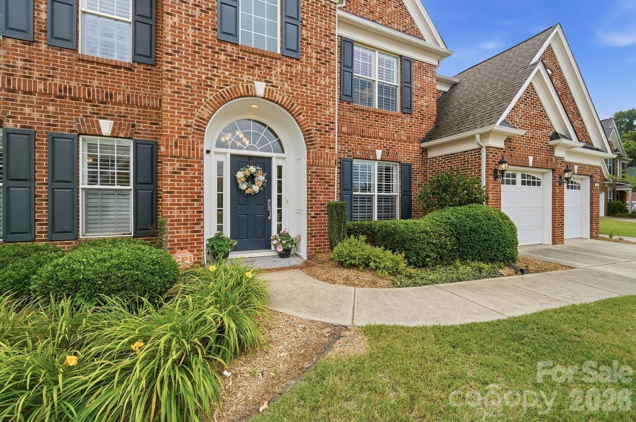 2207 Avenza Dr., Waxhaw, NC 28173