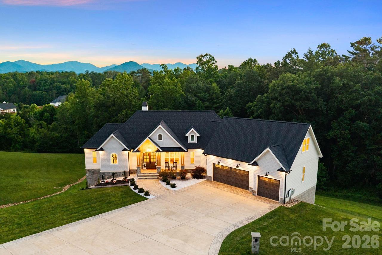 7 Temujin Dr., Leicester, NC 28748