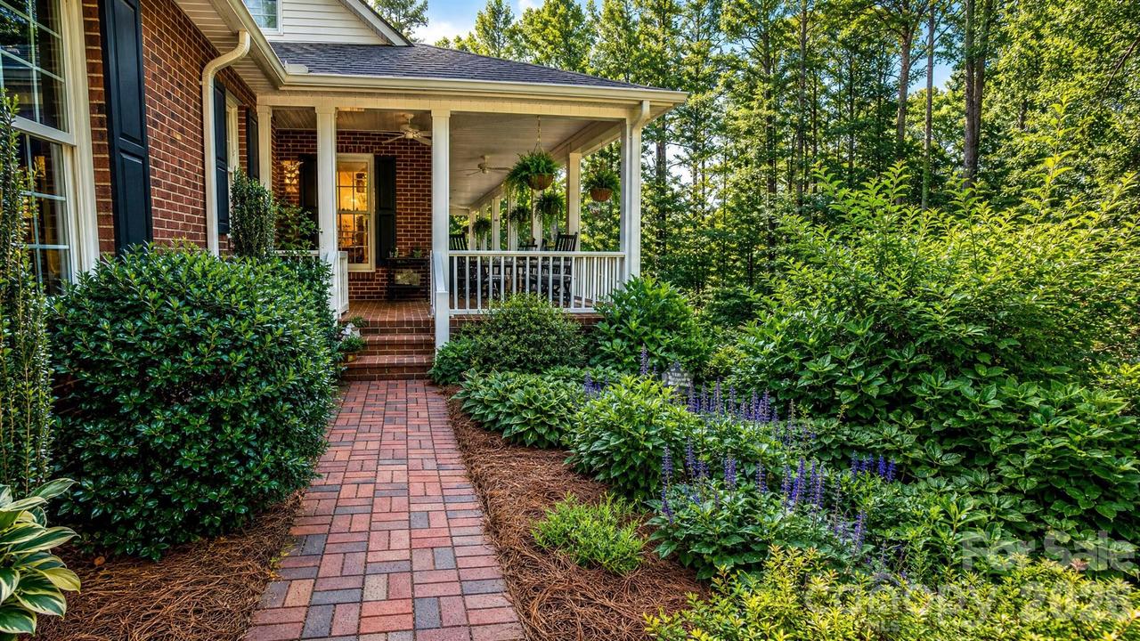 2086 Warrior Fork Tr., Morganton, NC 28655