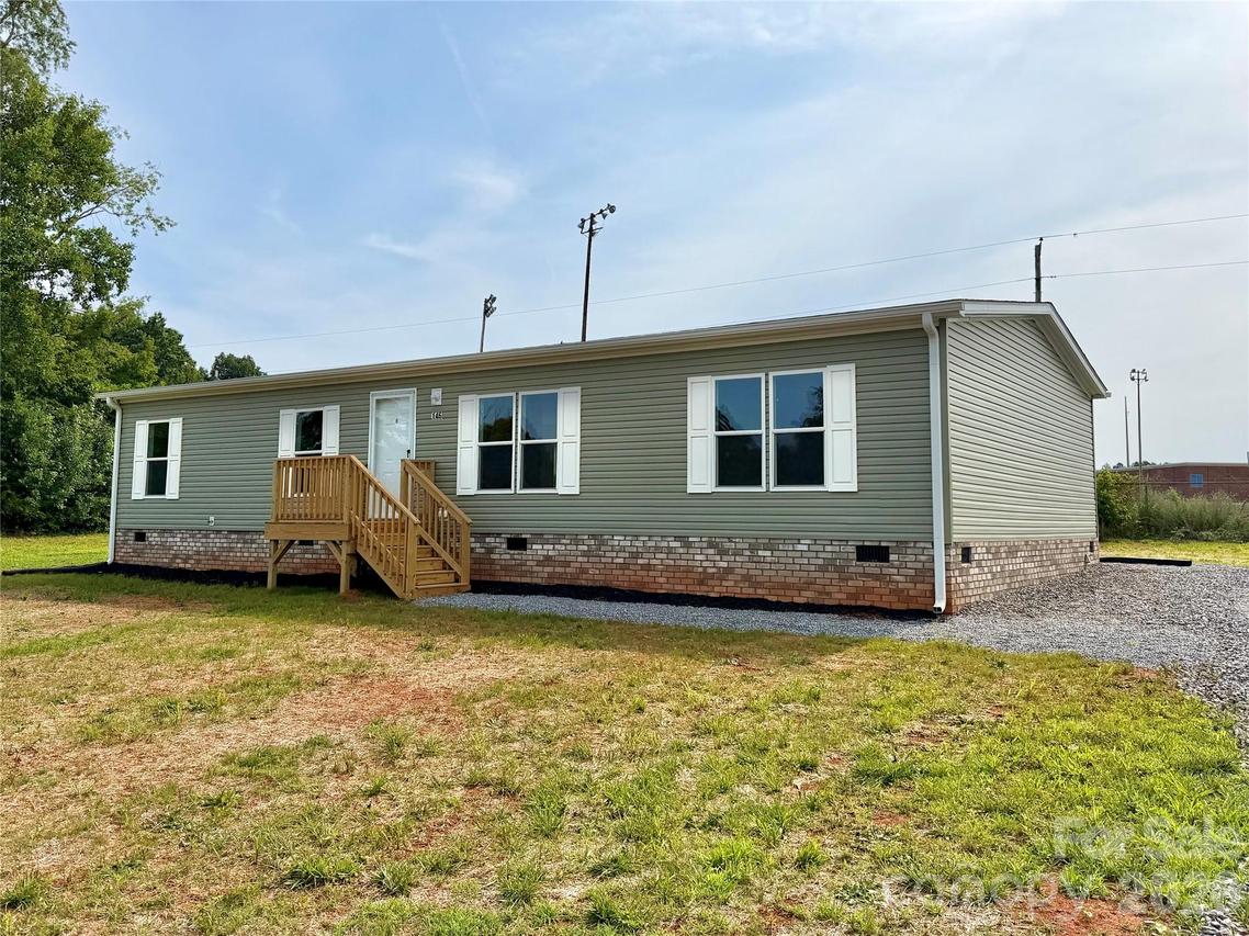 146 Con Lee Dr., Olin, NC 28660