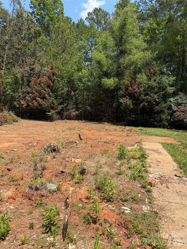 1137 Blacksnake Rd., Stanley, NC 28164