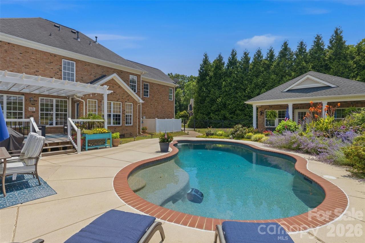 6006 Embassy Ct., Wesley Chapel, NC 28110