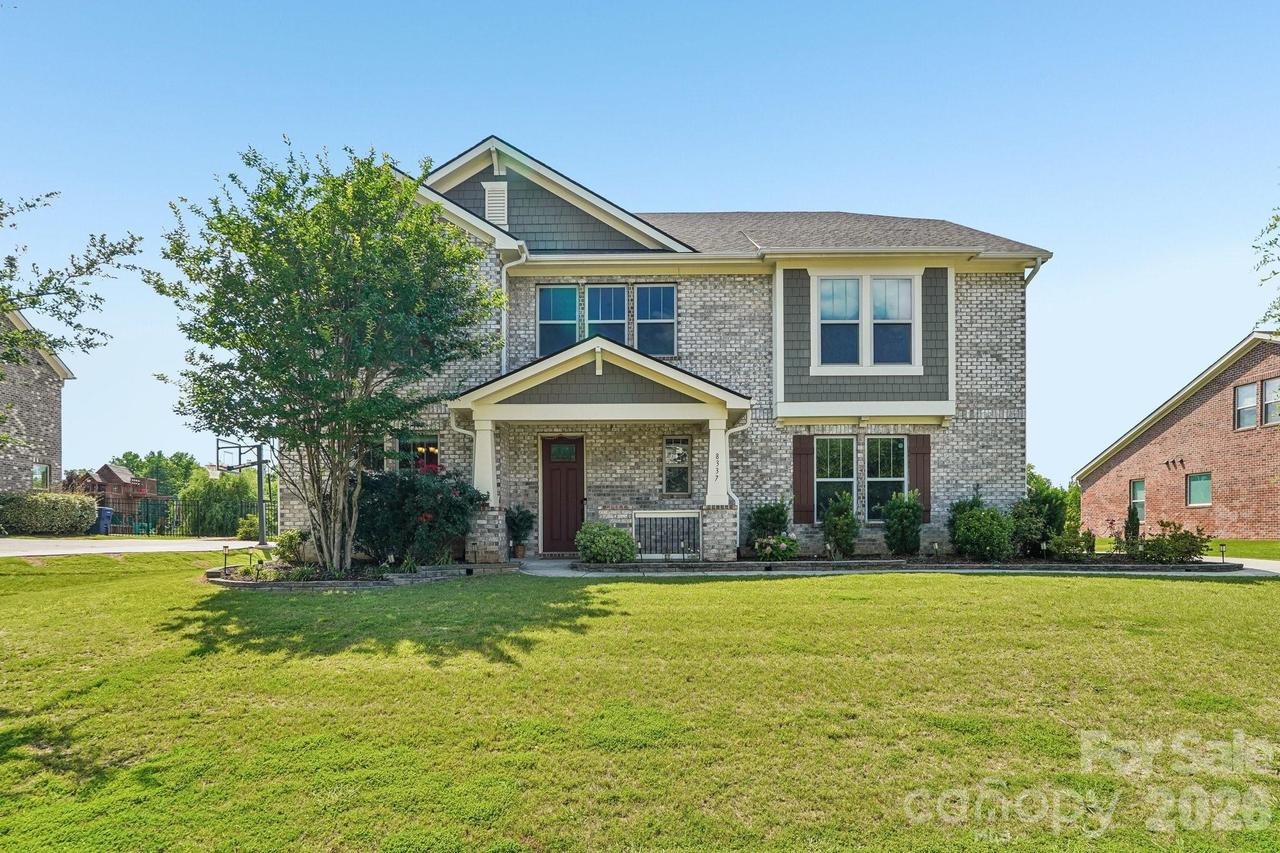 8337 Breton Way, Harrisburg, NC 28075