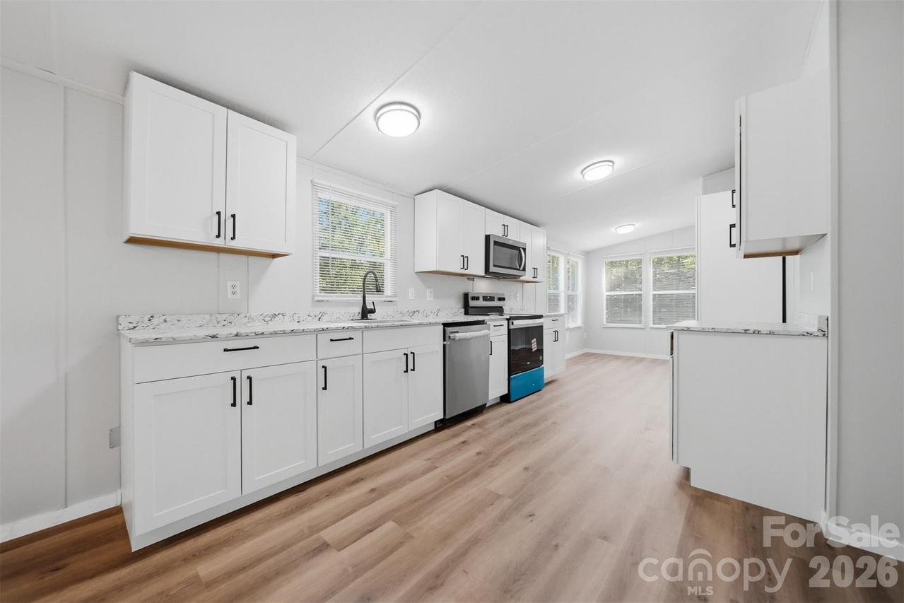 2691 Green Haven Cir., Morganton, NC 28655