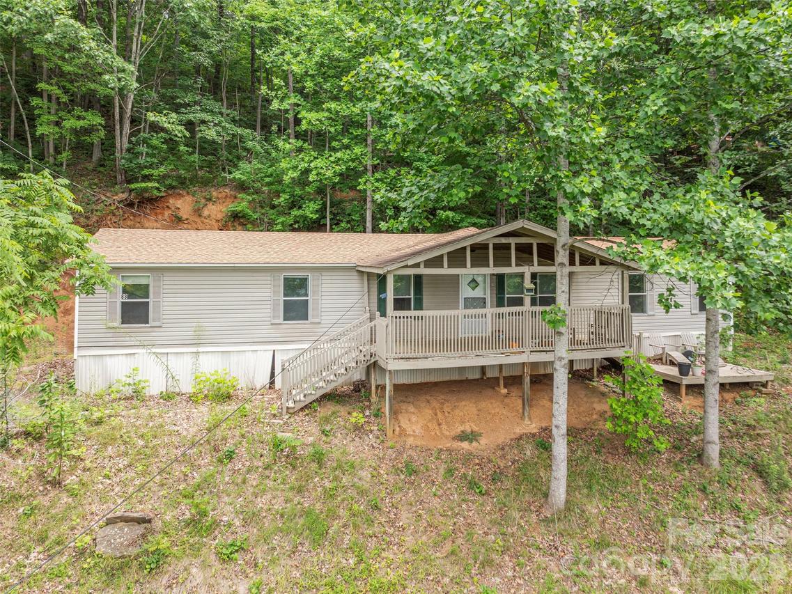 87 Holly Ridge Rd., Candler, NC 28715