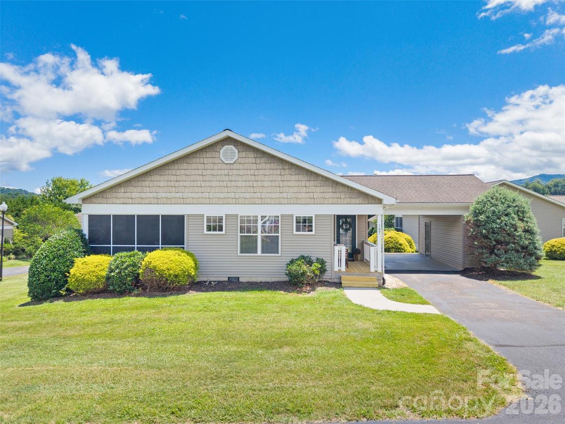107 Cottage Loop, Waynesville, NC 28785