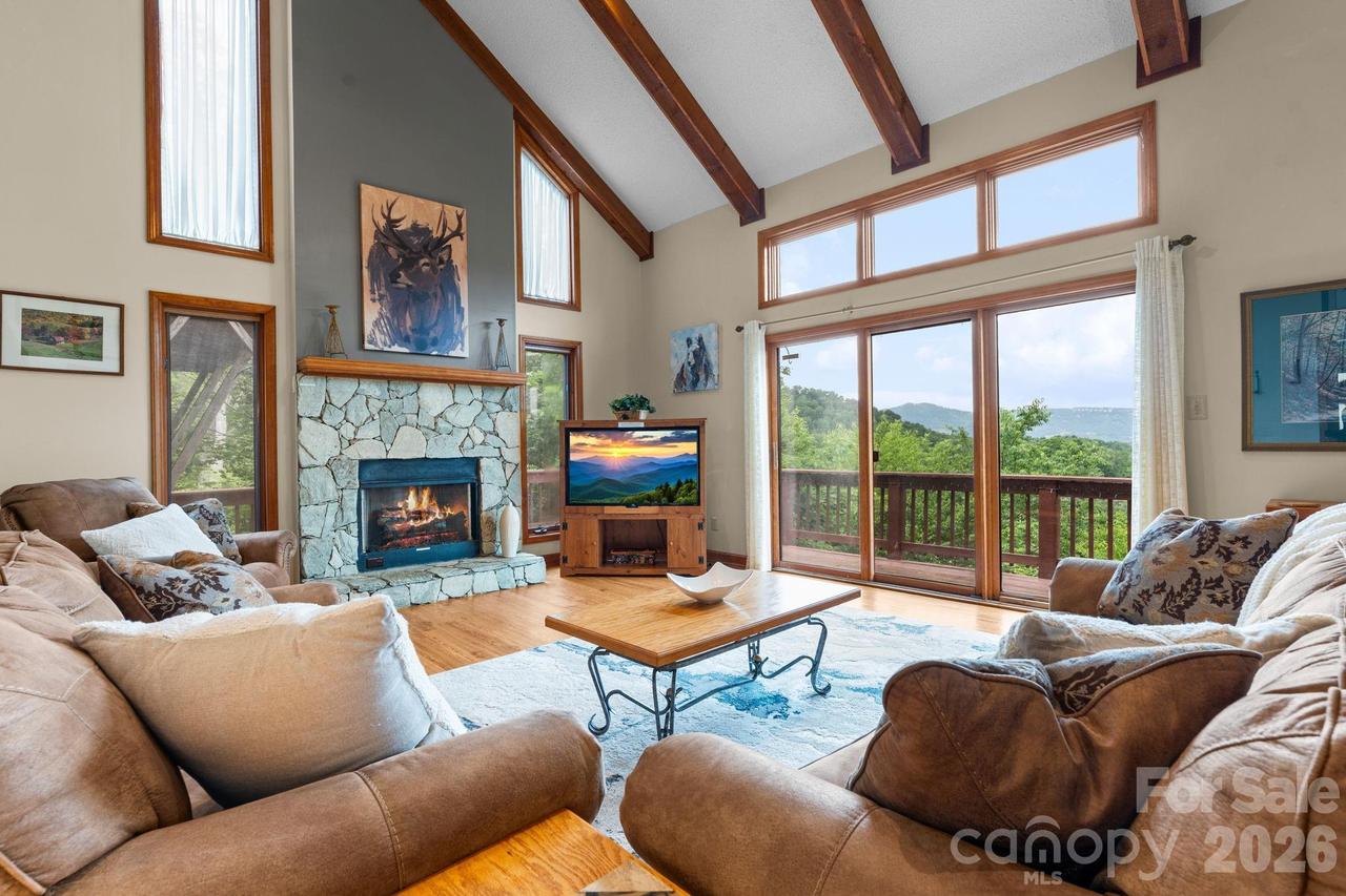 218 Slope View Dr. #22, Sugar Mountain, NC 28604