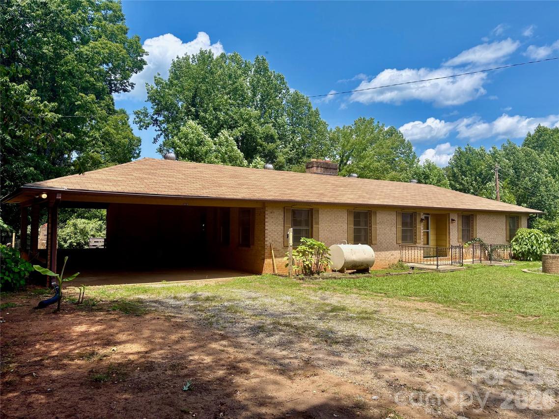 1812 Freemantown Rd., Lake Lure, NC 28746