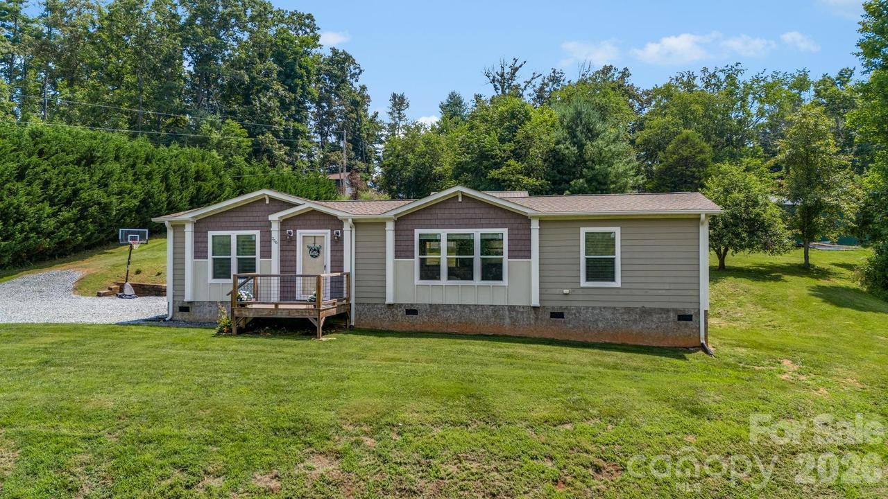 256 Phillips Valley Rd., Mars Hill, NC 28754