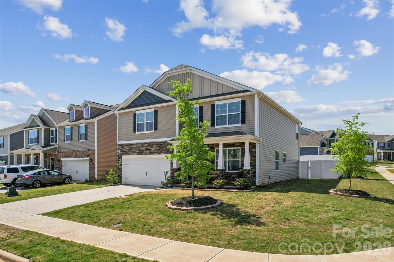 162 Giant Oak Ave., Statesville, NC 28677
