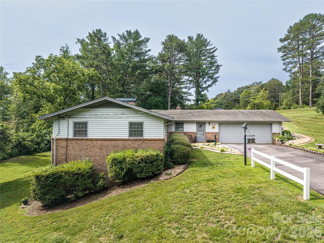 2234 Kool Park Rd., Hickory, NC 28601