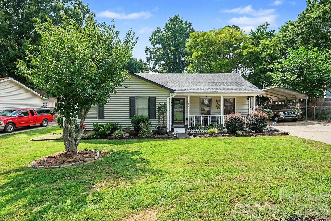 1600 Teddington Dr., Charlotte, NC 28214