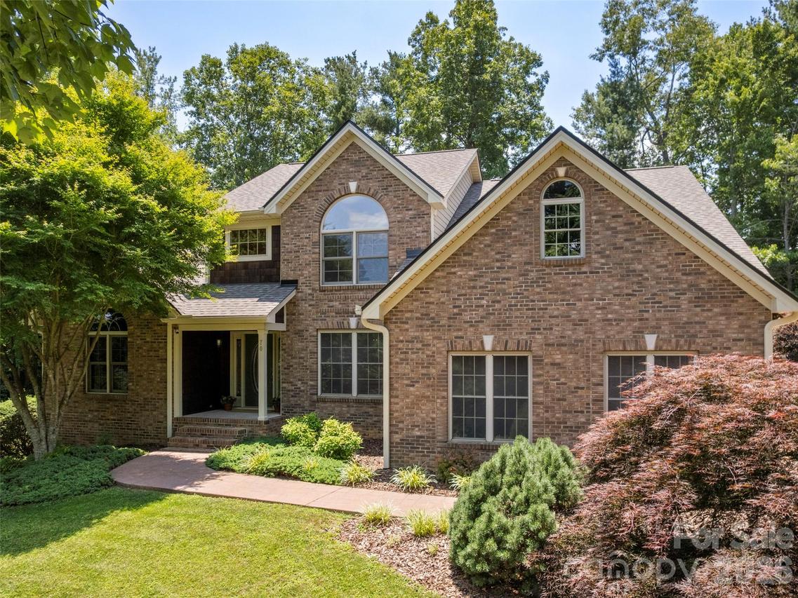 70 Ashley Woods Dr., Arden, NC 28704