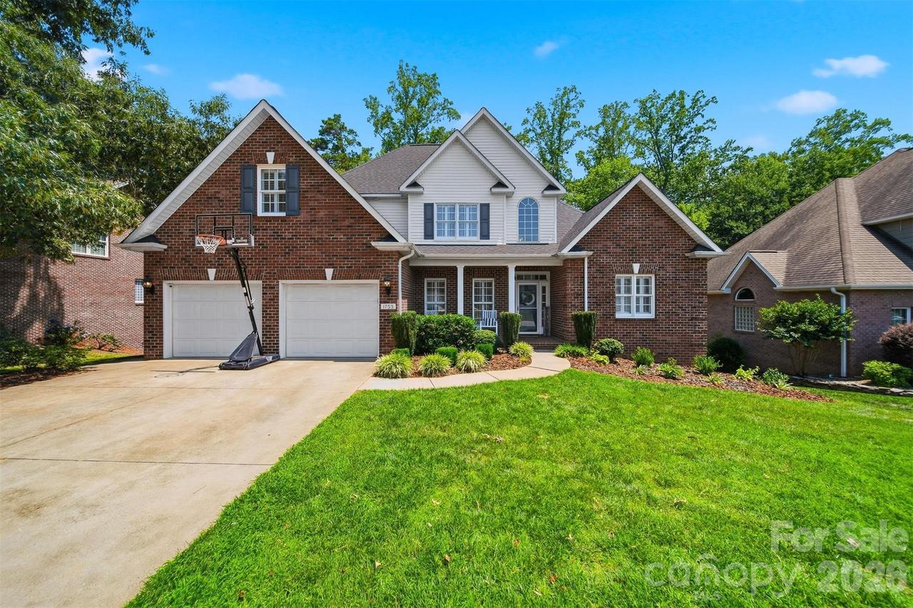 1753 30th Avenue Dr., Hickory, NC 28601