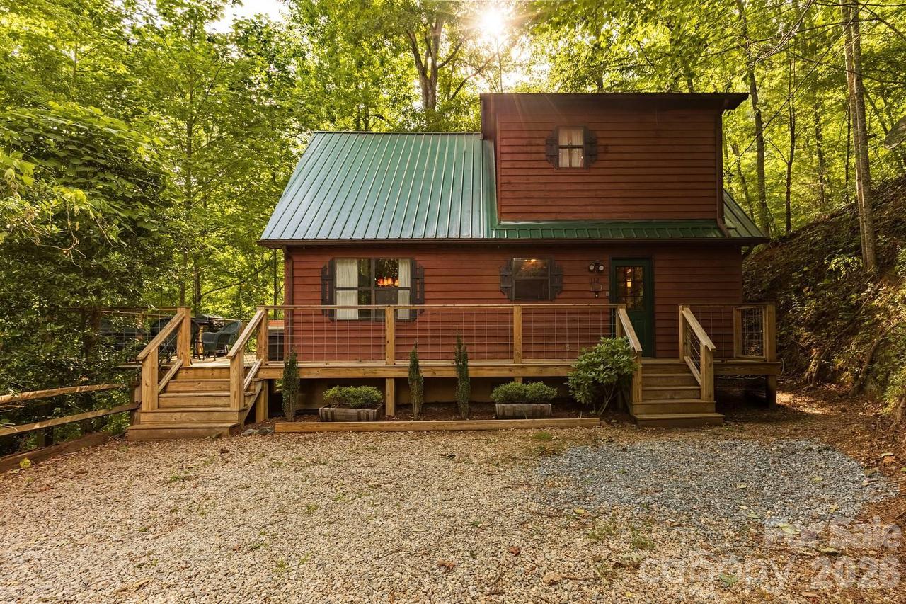 112 Eagle Nest Rd., Bryson City, NC 28713