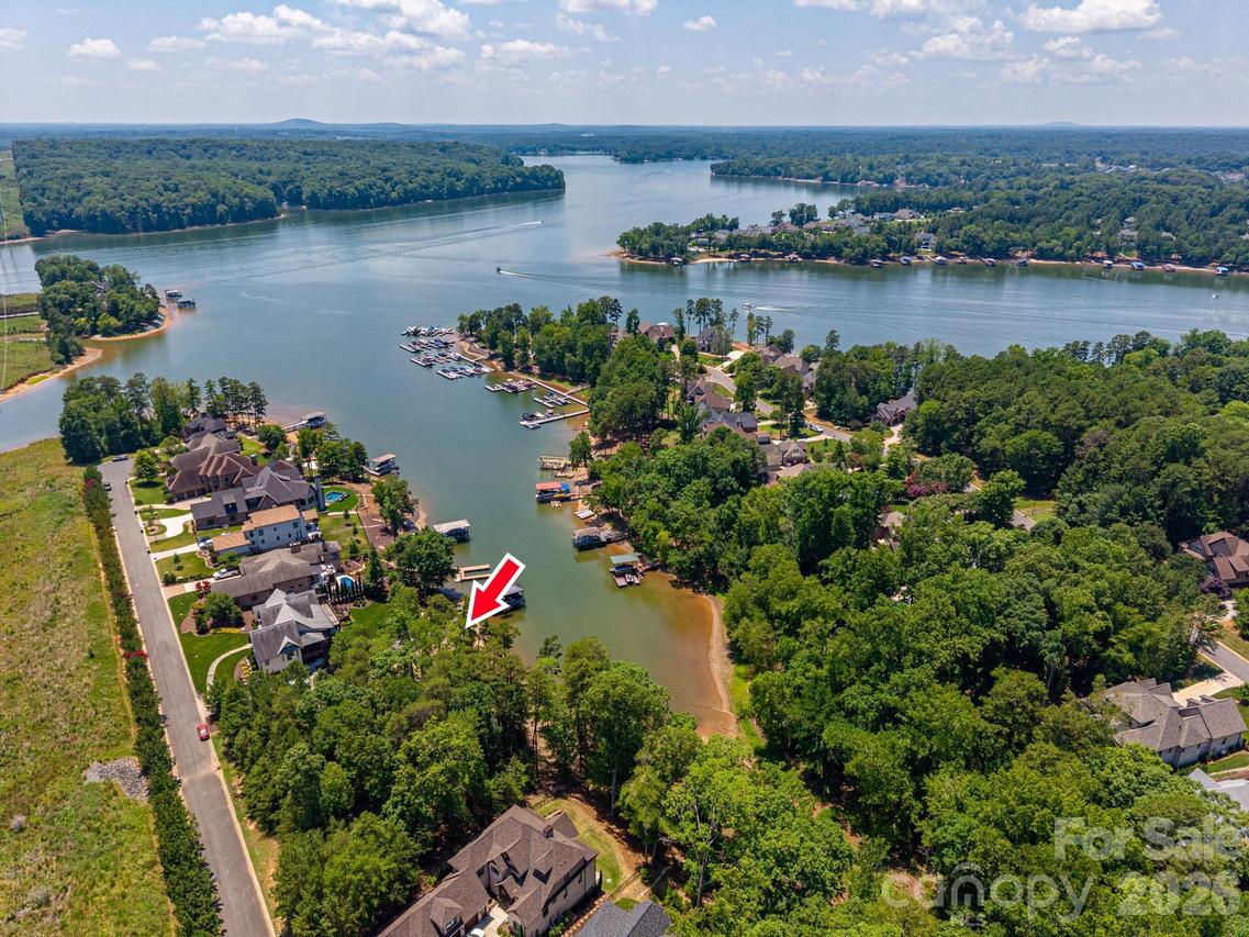 6024 Headlands Ct., Belmont, NC 28012