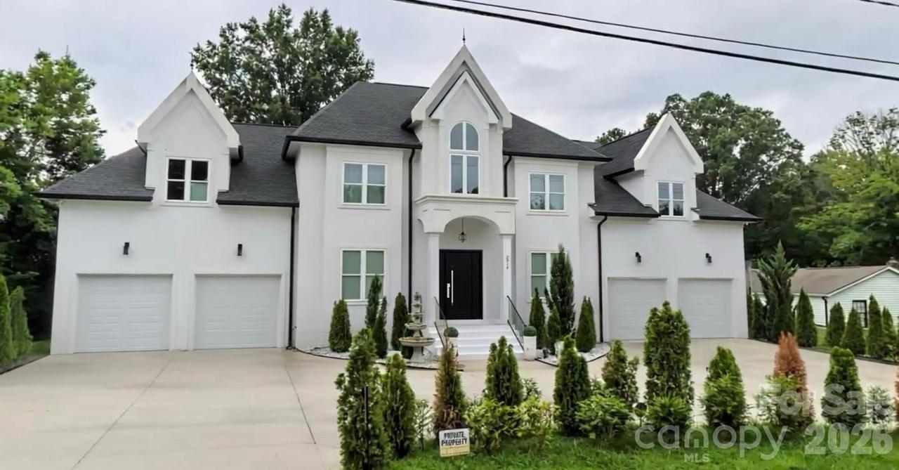 2916 Margaret Wallace Rd., Matthews, NC 28105