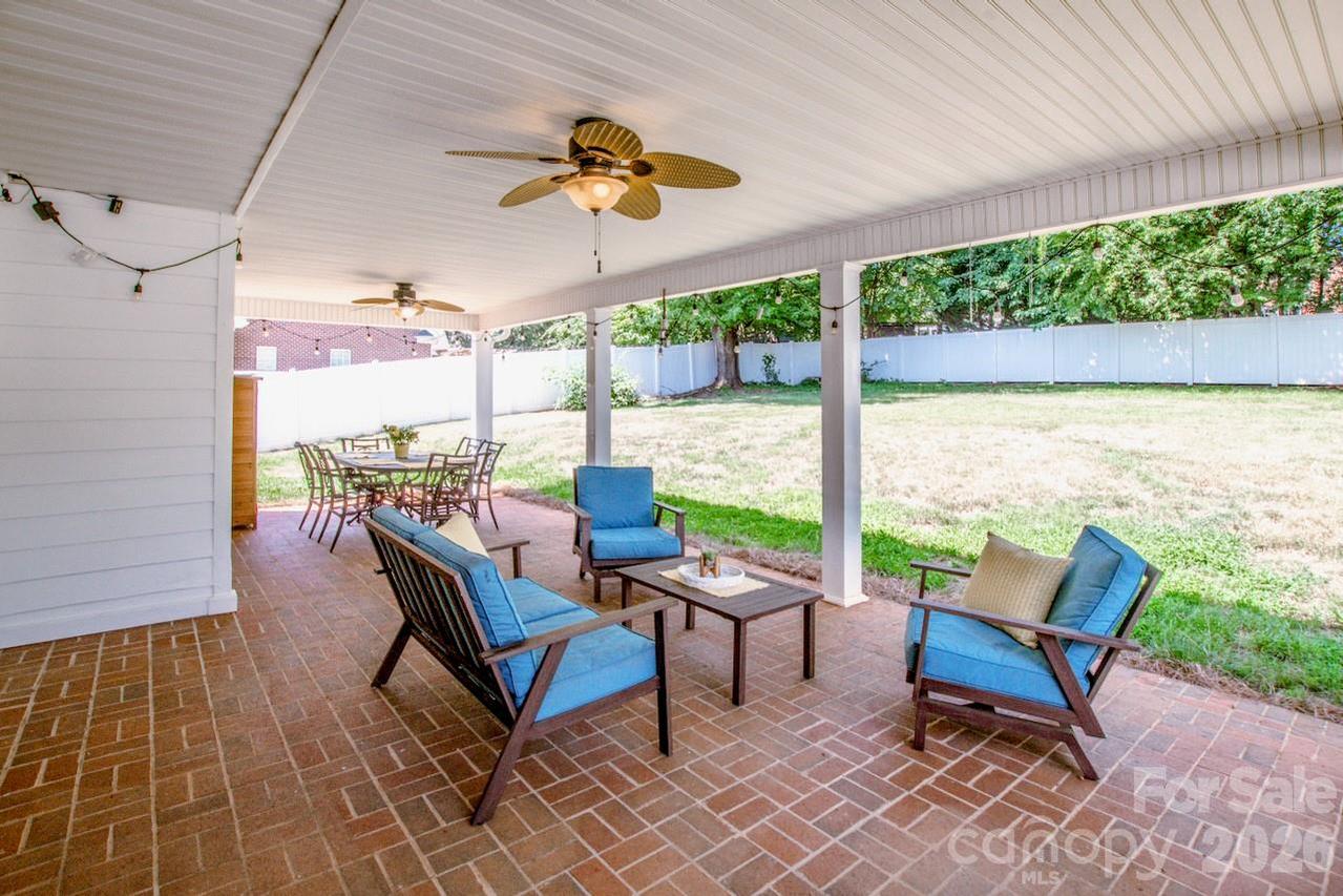 921 Argyle Ct., Statesville, NC 28677