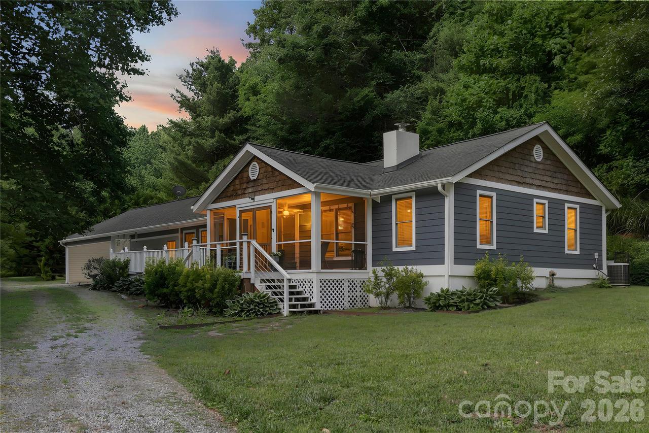 645 W Fork Creek Rd., Saluda, NC 28773