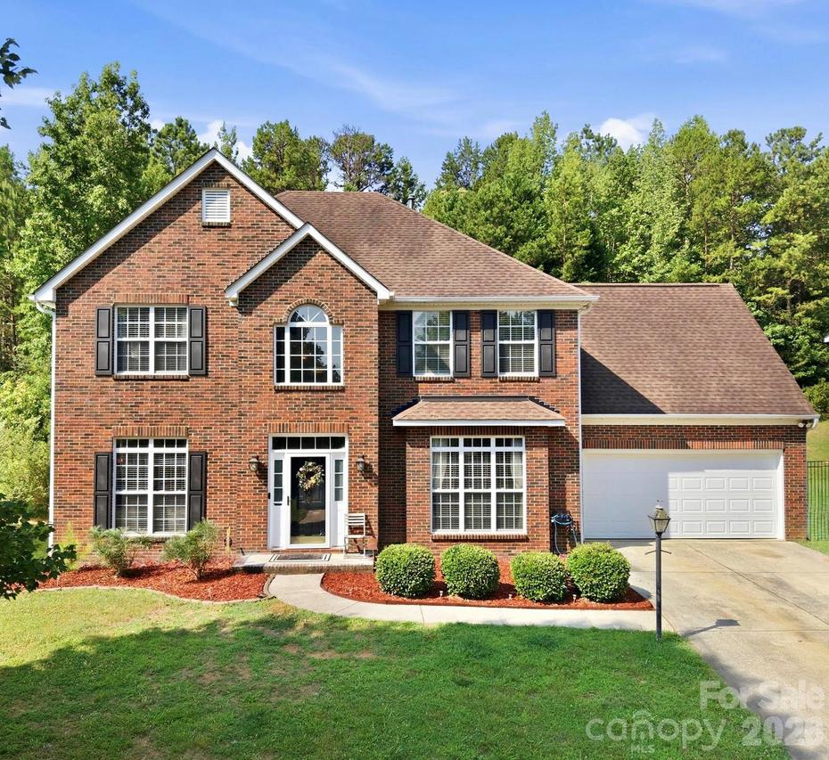 1946 Wilrose Pl., Matthews, NC 28105