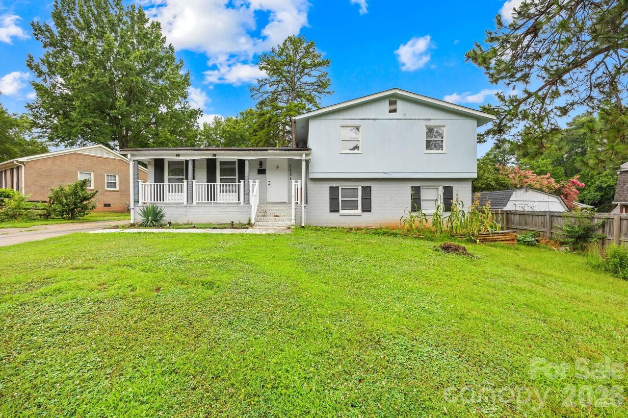 1131 Mt Kisco Dr., Charlotte, NC 28213