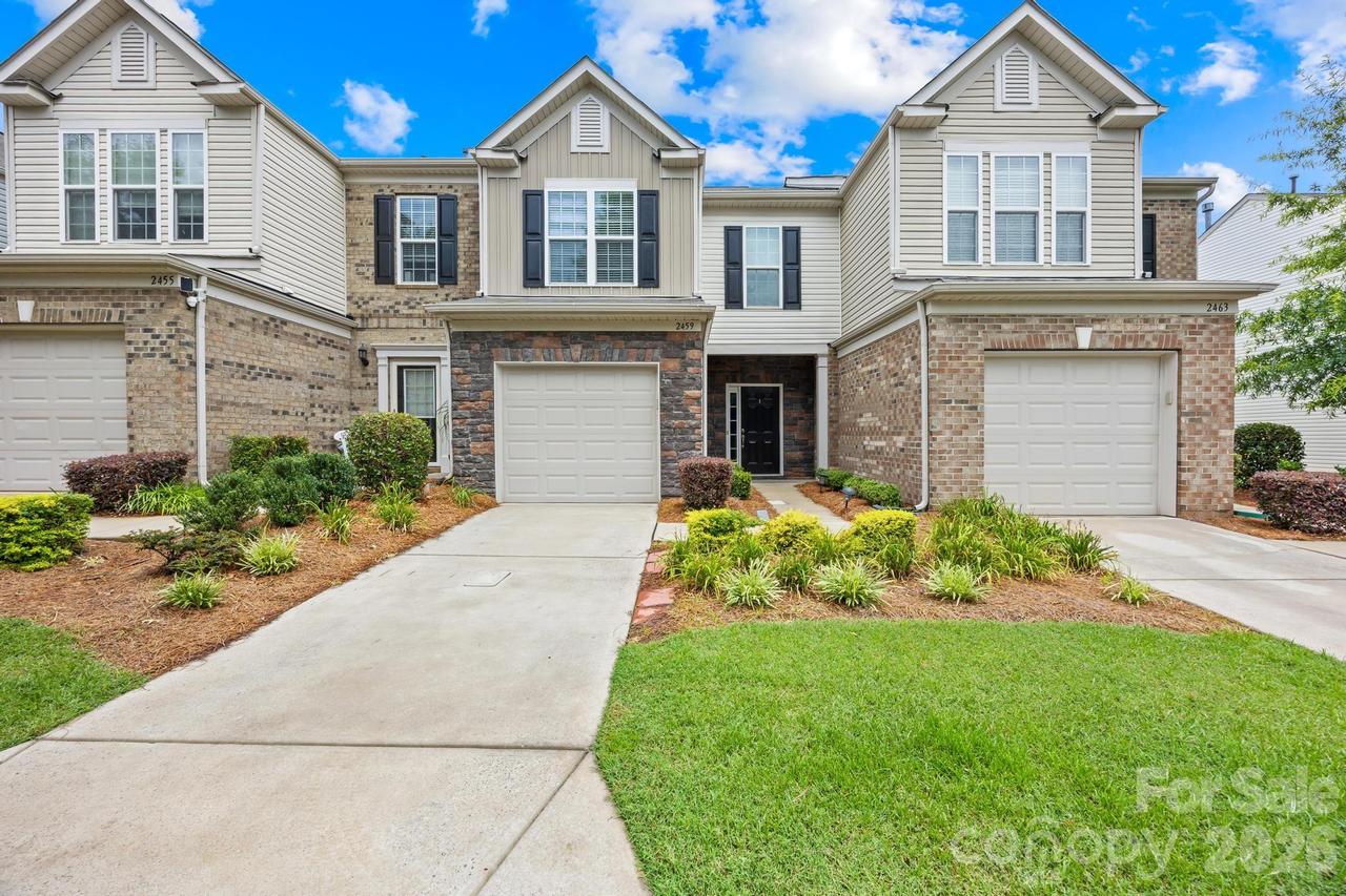 2459 Diplomat Ln., Charlotte, NC 28210