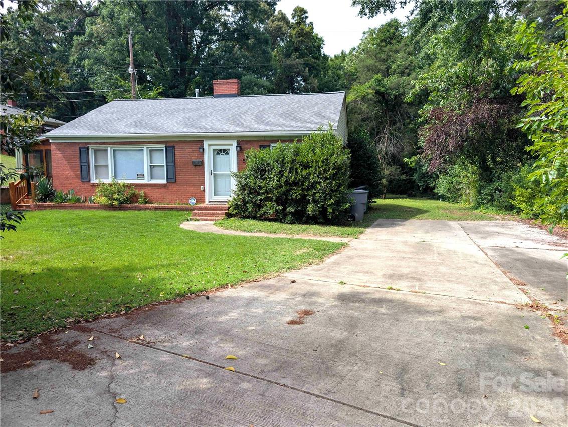 542 Stegall St., Charlotte, NC 28217