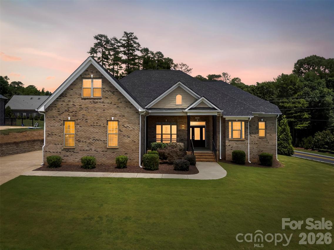 3000 Applewood Point Ln., Belmont, NC 28012