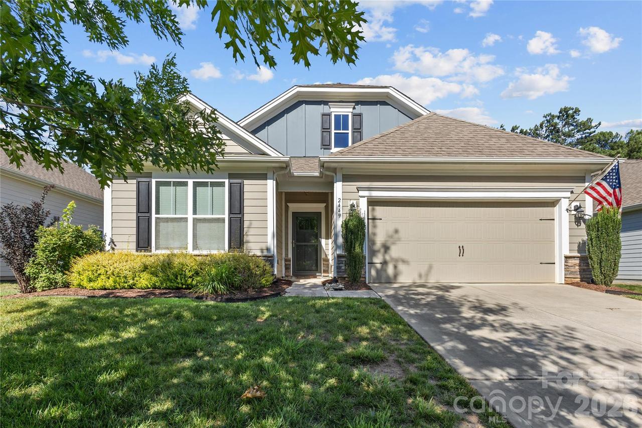 2449 Seagull Dr., Denver, NC 28037