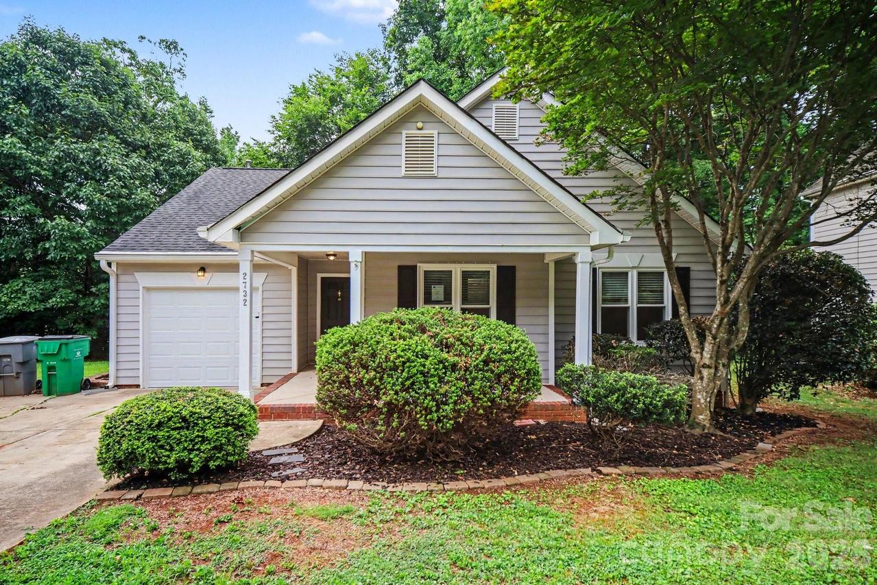 2732 Black Walnut Ln., Charlotte, NC 28262