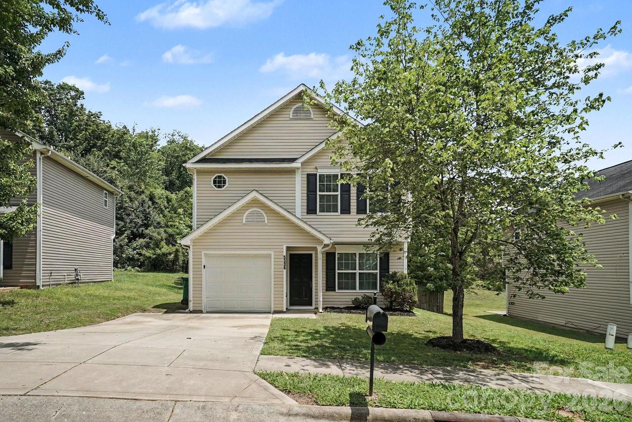 5336 Beam Lake Dr., Charlotte, NC 28216