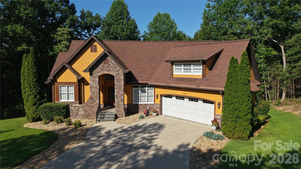 487 Cross Creek Dr., Marion, NC 28752