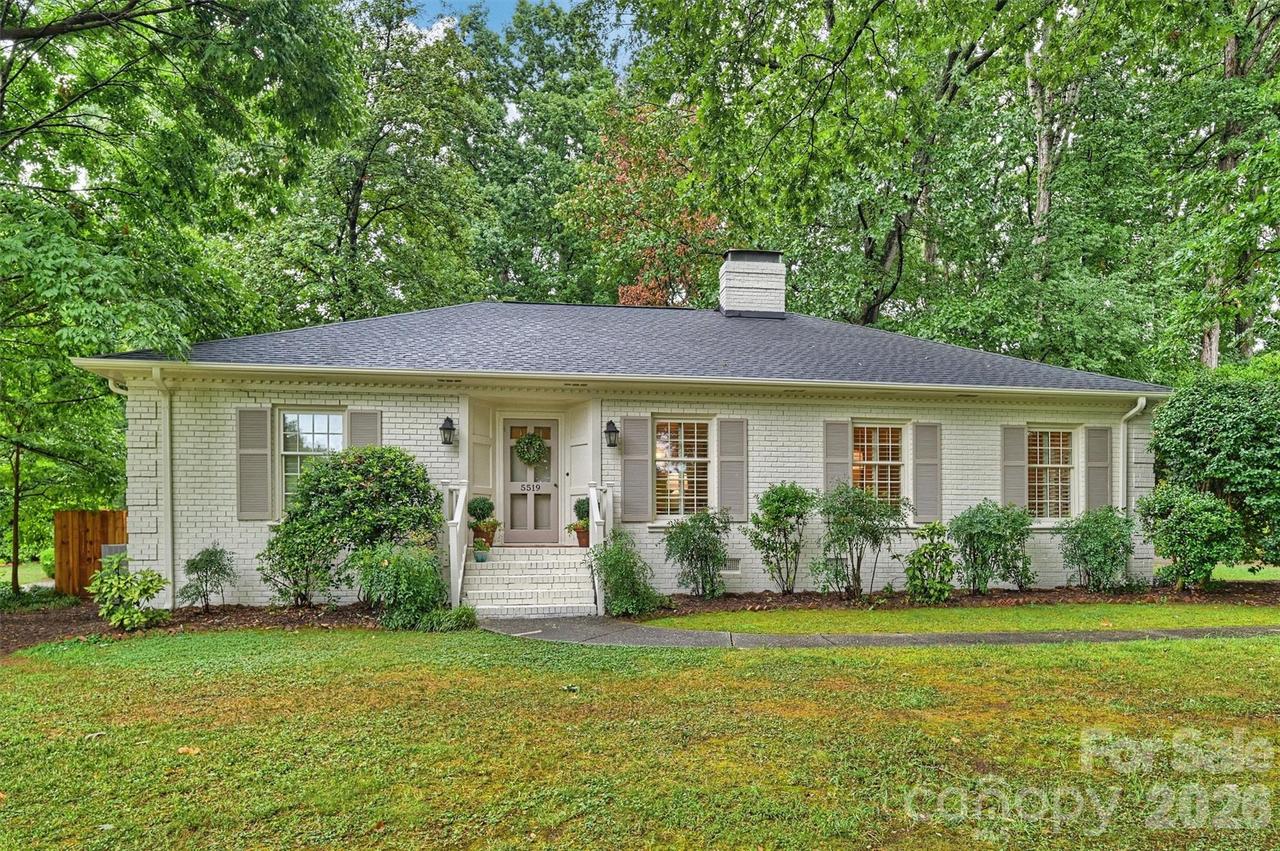 5519 Robinhood Rd., Charlotte, NC 28211
