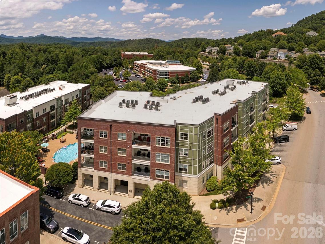 42 Schenck Pkwy. #310, Asheville, NC 28803