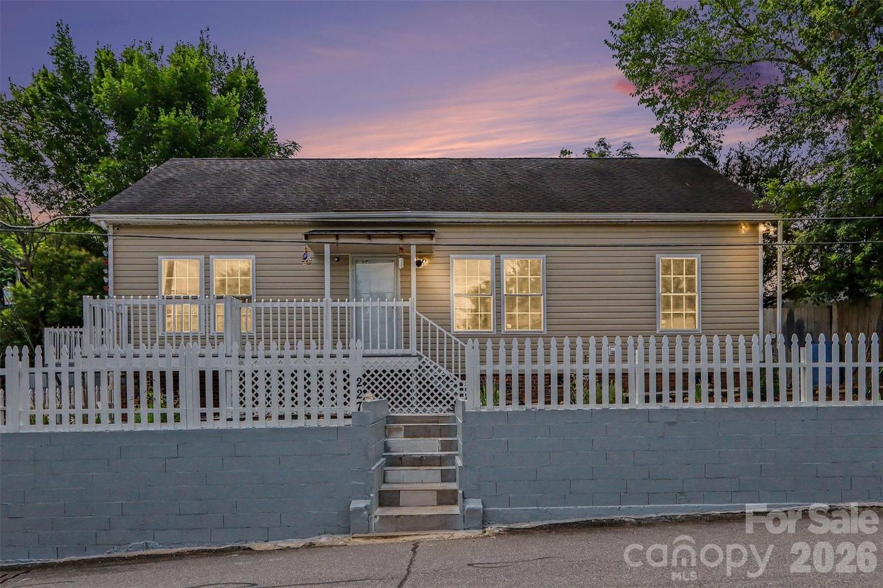 227 Hilltop Ave., Concord, NC 28025