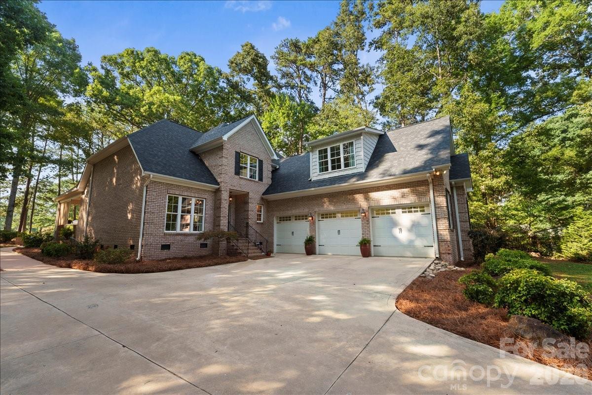 49437 Quail Trail Rd., Norwood, NC 28128