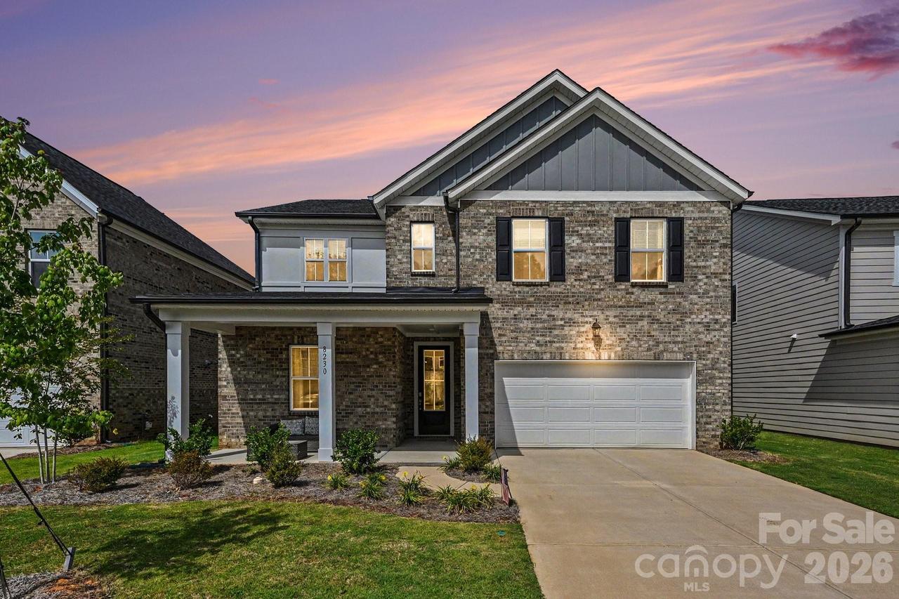 8230 Franklin Trail St., Charlotte, NC 28227