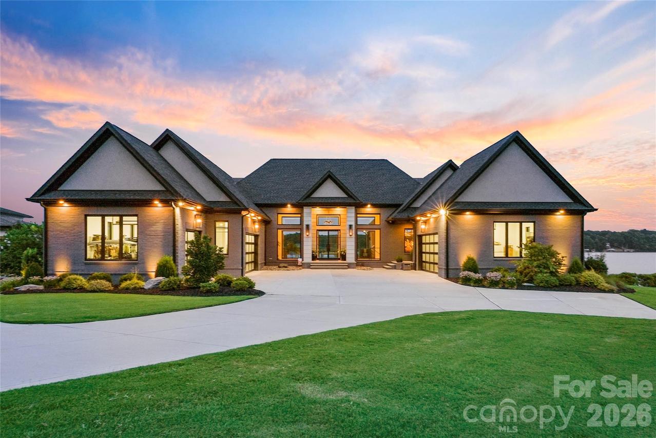 224 Clearwater Ct., Norwood, NC 28128