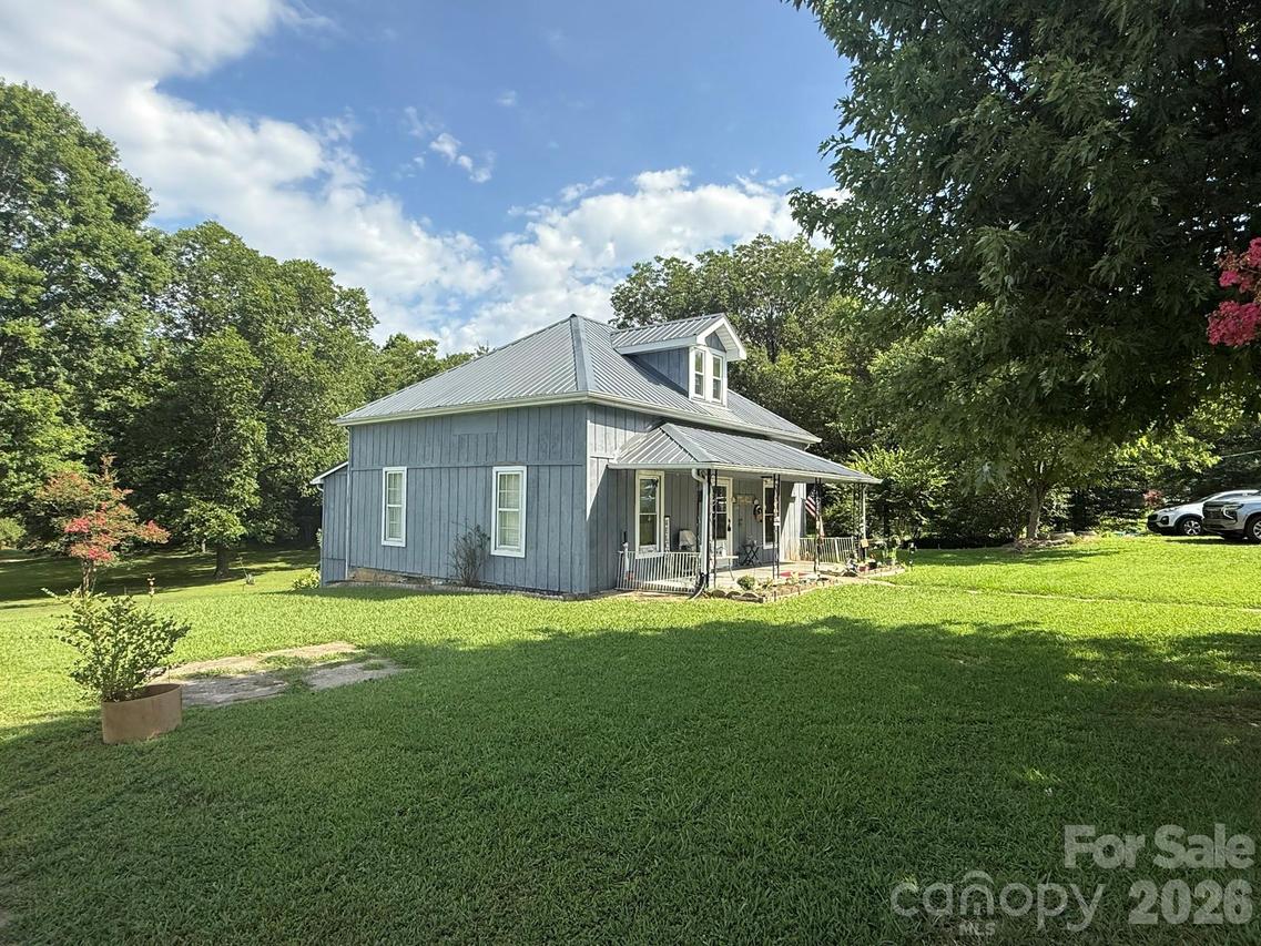 304 Main Ave., Hildebran, NC 28637