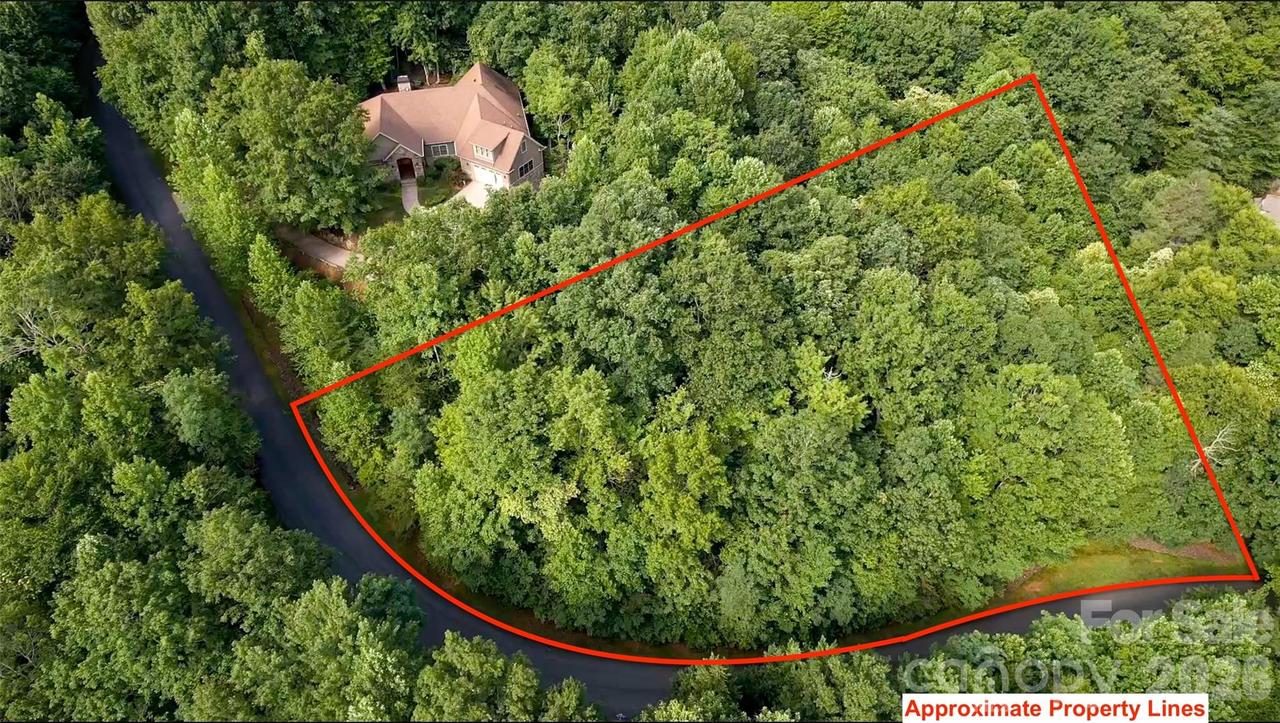 724 Streamside Dr., Arden, NC 28704
