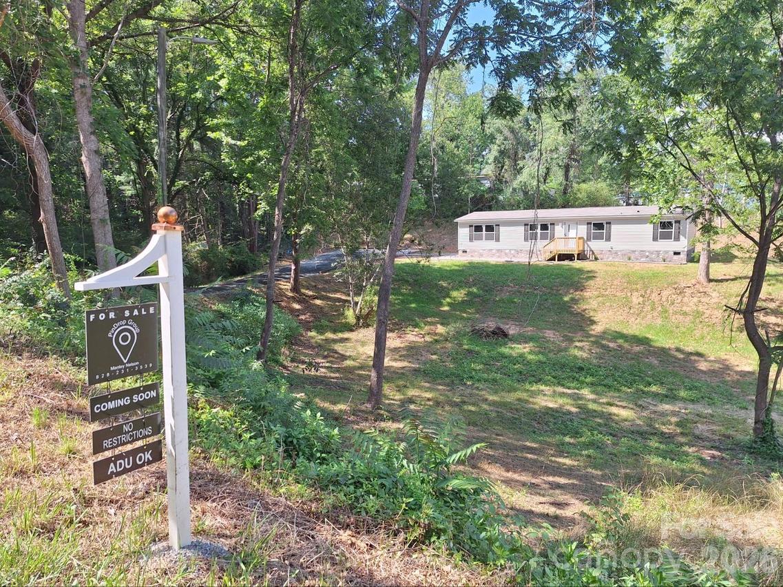 49 Spivey Mountain Rd., Asheville, NC 28806