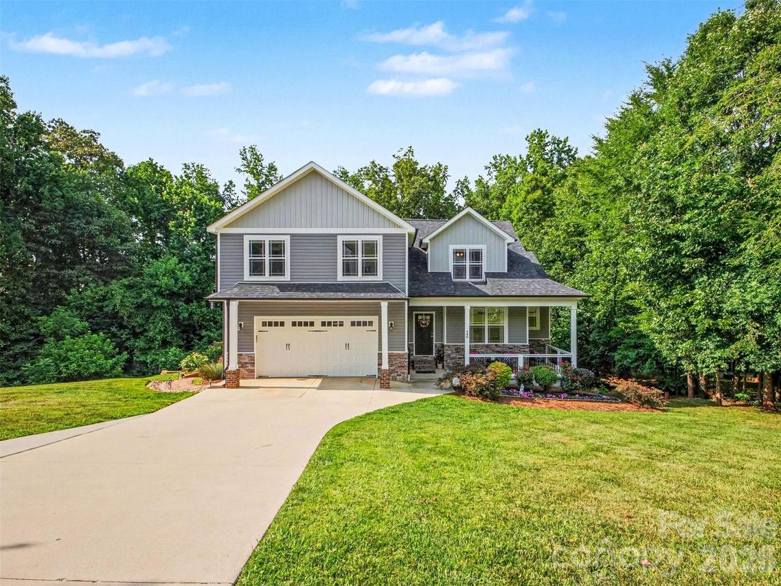 155 Wood Acre Dr., Mooresville, NC 28115