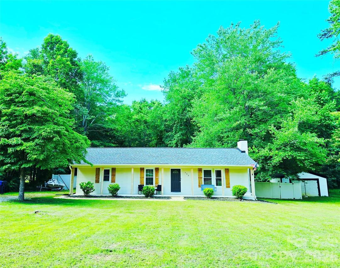 133 Winged Elm Ln., Mooresville, NC 28115