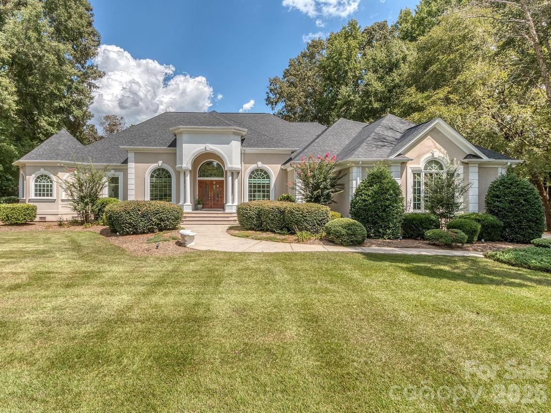 1733 White Pond Ln., Waxhaw, NC 28173